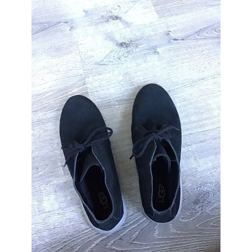 UGG Colin Chukka Boots Mens Size 12 Black Leather Mid Lace Up Sneakers 1096031